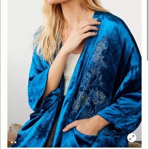 Anthropologie Malin Embroidered Velvet Kimono